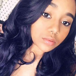 Meet your Posher, Shateka